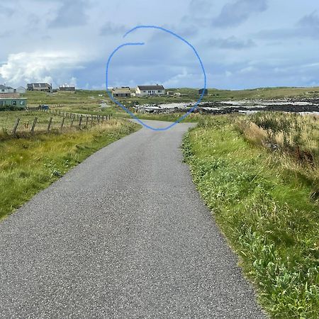 Ferienwohnung Music Of The Sea- Isle Of South Uist, Hs8 5Rf Clachan  Exterior foto